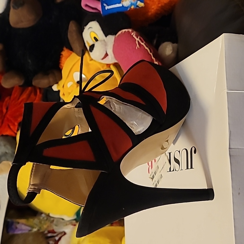 Red/Black Patchwork Heel - image 3